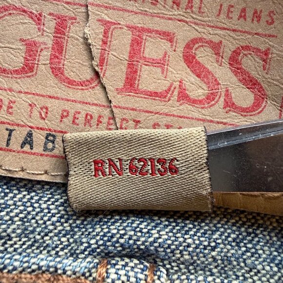 Vintage 90s Guess Size M Blue Denim Authentic Original Jeans Trucker Jacket - Picture 9 of 16